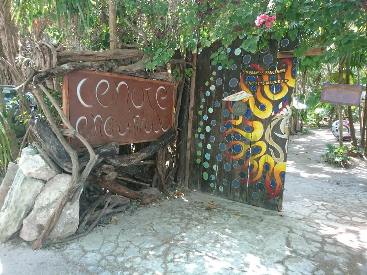 ホテルCenote Encantado Tulum Eco-Glamping Camp