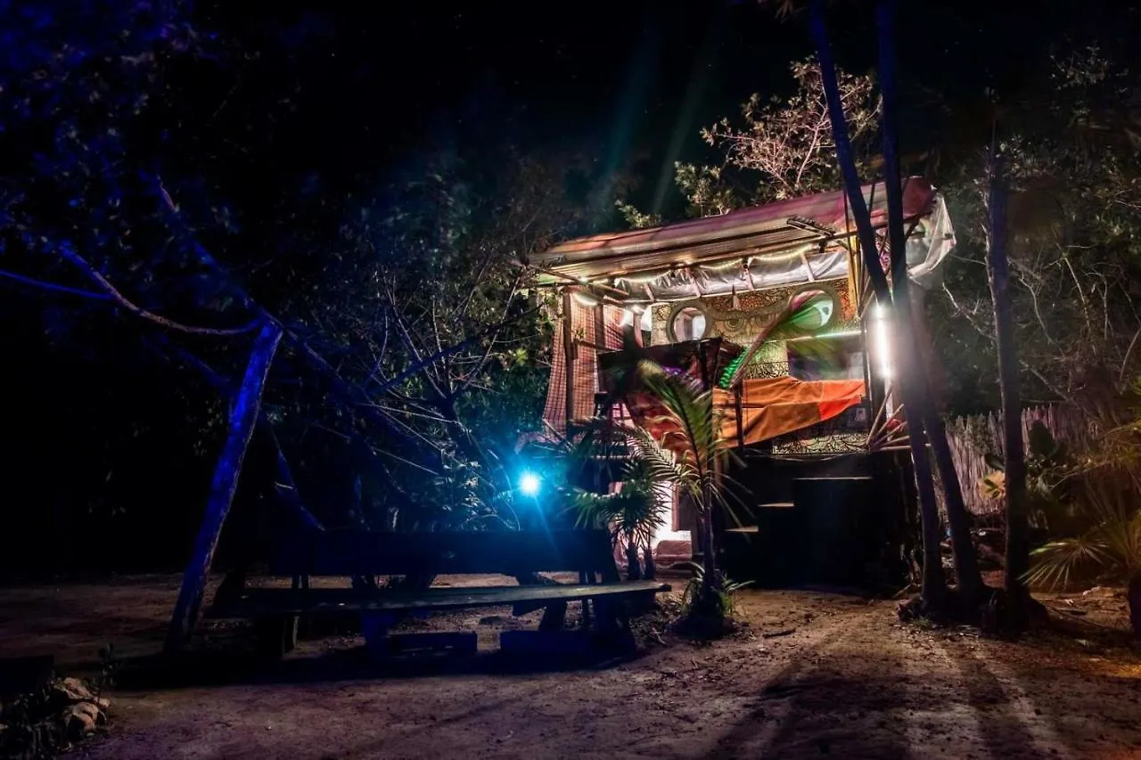 ホテルCenote Encantado Tulum Eco-Glamping Camp メキシコ